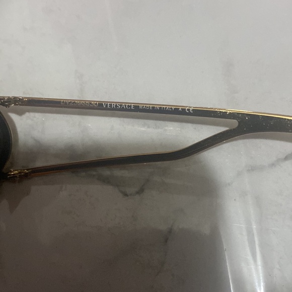 VERSACE gold mirrored sunglasses - Picture 4 of 4
